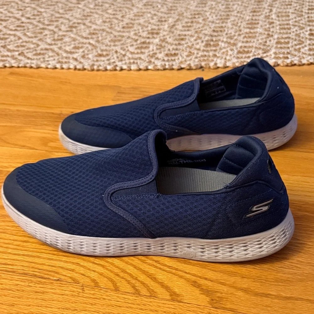 Skechers Men's Navy Slip-On Mesh Casual Sneakers - Picture 1 of 6